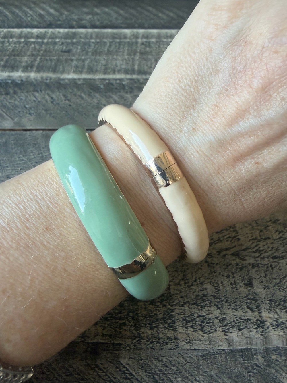 Pair of Vintage Jiu Long Xing Enamel Bangles